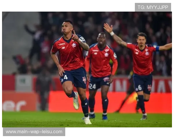 法甲争冠格局生变:巴黎垄断被打破,朗斯马赛里尔三强环伺。 法甲争冠格局生变:巴黎垄断被打破,朗斯马赛里尔三强环伺。