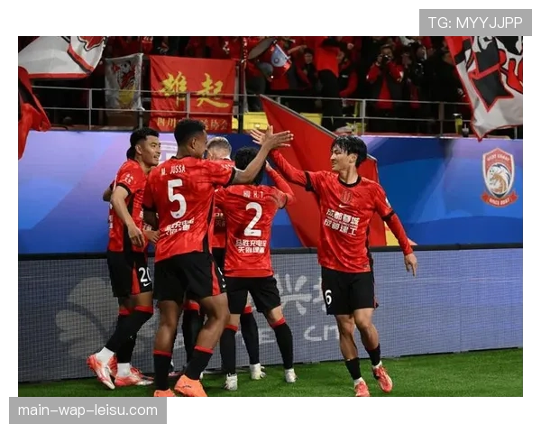 半场战报:成都蓉城1-0领先天津津门虎,外援世界波破门